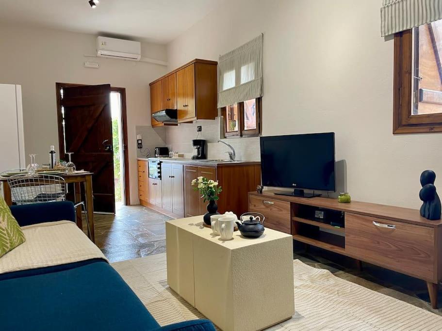Almond Home Livadia  Zewnętrze zdjęcie